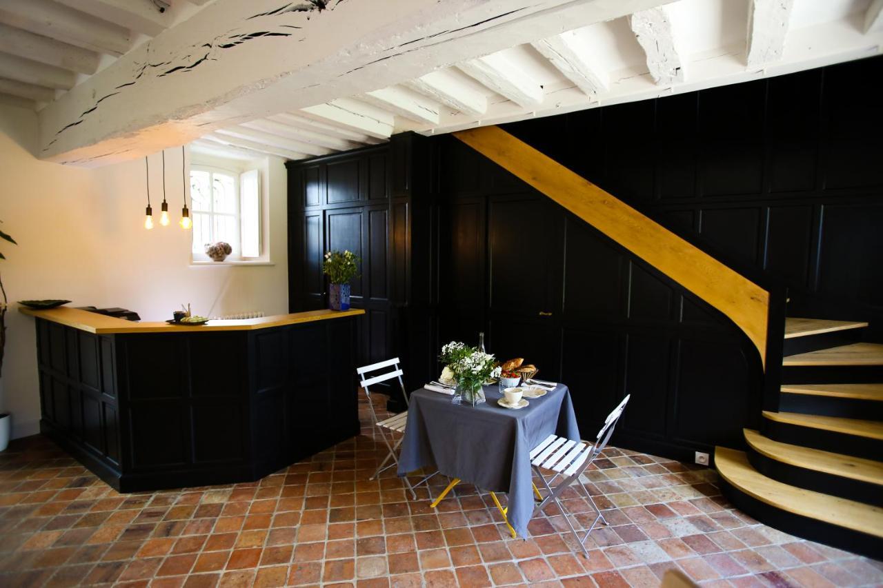 L'Atelier Apartment Saint-Denis-sur-Loire Exterior photo